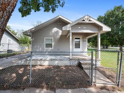 1606 N Chautauqua Ave