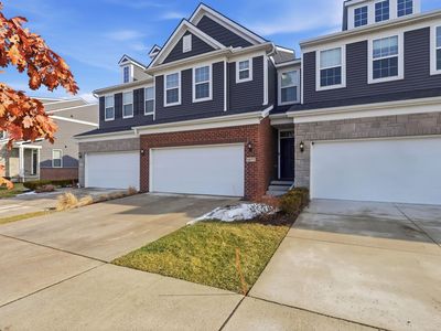 Property at 4877 Broomfield Way, Lake Orion, MI