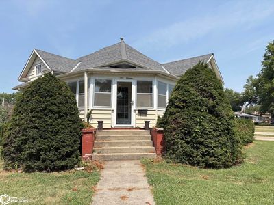 511 E Linden St
