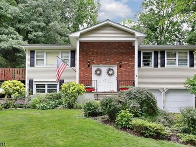 6 Cooper Dr