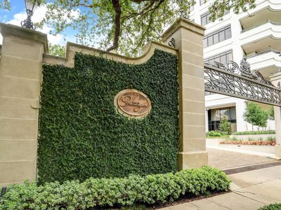 2121 Kirby Dr Unit 7NE