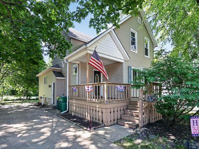 Property at 224 Charles St, Sycamore, IL