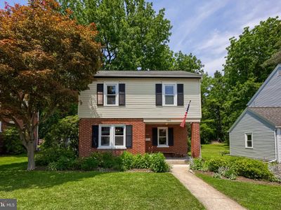 1223 Elm Ave