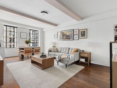 333 W 56th St APT 6C