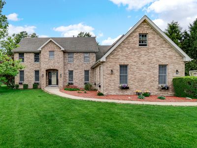 13935 Elizabeth Ln