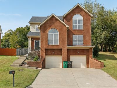 2048 Harvest Ln