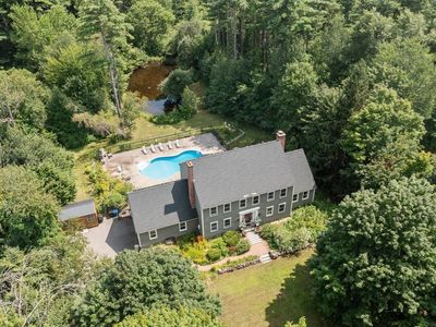 11 Francis Ave