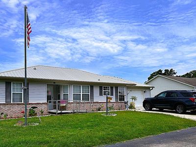124 SE Elm Loop
