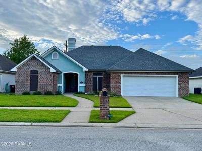 302 Caravan Dr