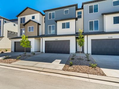 5250 N Greenfield Way #331