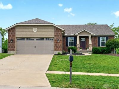 7921 Victory Garden Ln