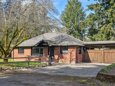 4011 SE Willamette Dr