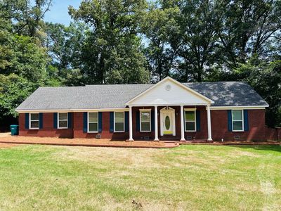 Property at 786 Avenue Of Pines St, Grenada, MS