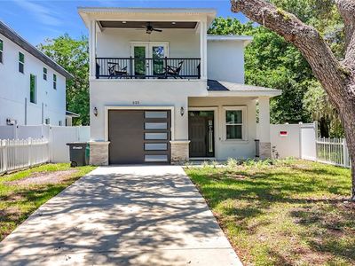 525 Elm St