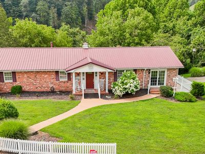 10106 Us Highway 33 E