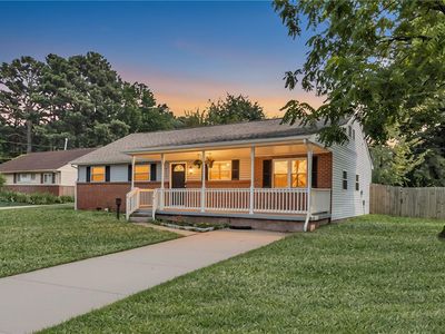 2415 Chesapeake Cir