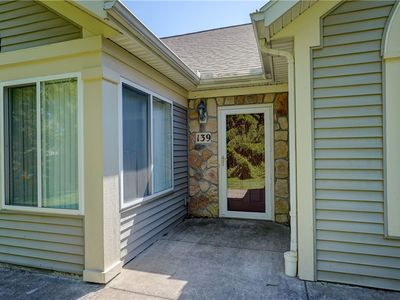 139 Maple Center Rd