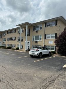 5043 N East River Rd APT 1A