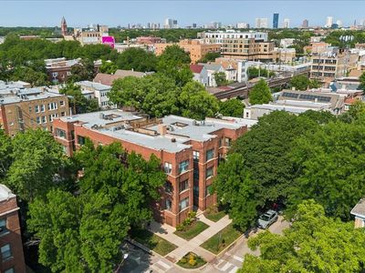 2456 W Eastwood Ave APT 3