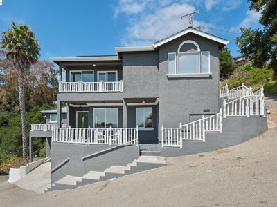 4368 Whittle Ave