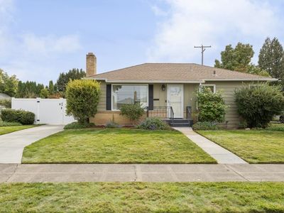 4823 W Hoffman Pl