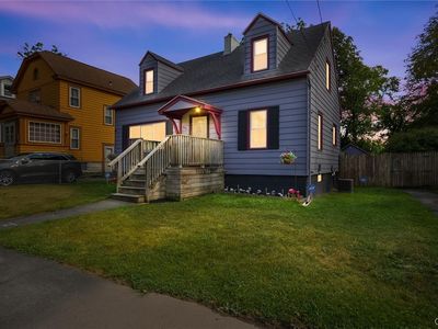 300 Clarence Ave