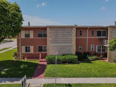 3600 SW 9th Ter APT 1B