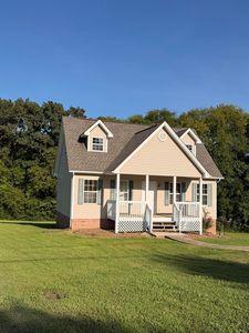 129 Apple Valley Ct NE