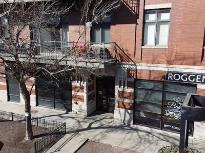 800 W Cornelia Ave APT 209