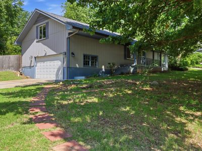 5901 S Farm Road 157