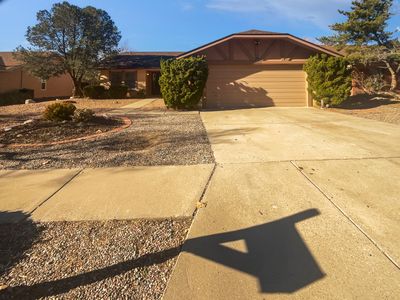 5305 Carruthers St NE