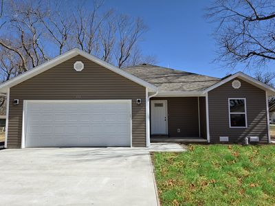 Property at 112 N Vine Street, Marshfield, MO