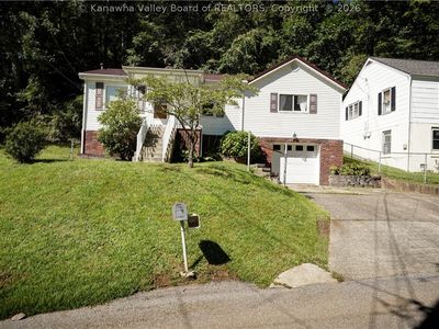 Property at 605 Charmac Dr, Charleston, WV