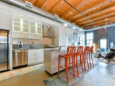 35 Channel Center St Unit 206