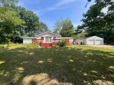 6250 E Long Lake Rd