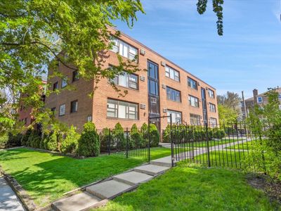 2907 W Summerdale Ave #D2