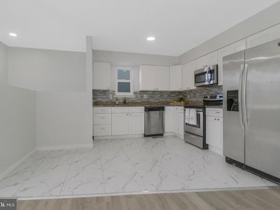 5004 Roanoke Pl