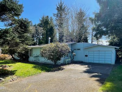 3040 NE 30th Dr