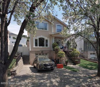 3 Terrace Ave