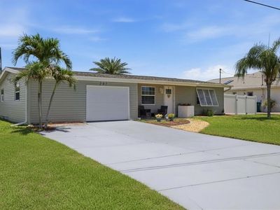 201 E Tarpon Blvd NW