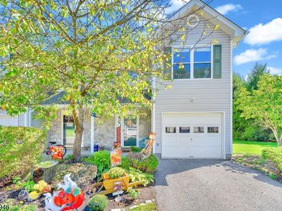 17 Beechmont Ter