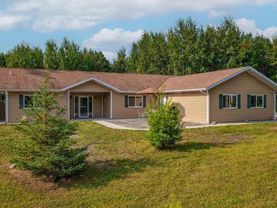 22275 Walkerbrook Dr