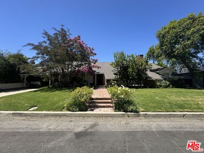 16011 Meadowcrest Rd
