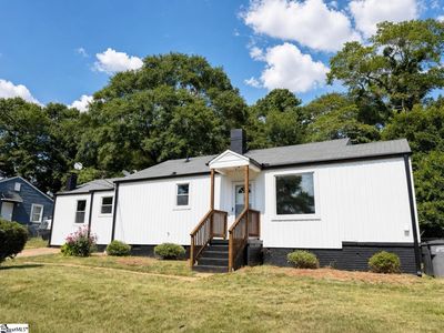 105 S Estate Dr