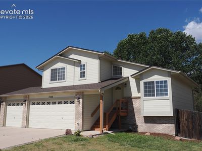 7338 Theresa Dr