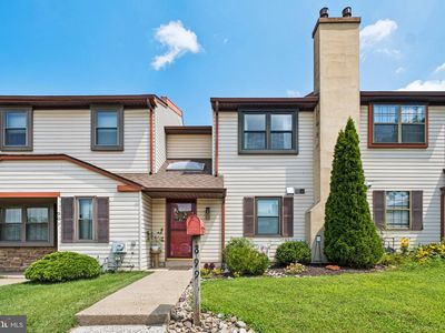 899 Andover Pl
