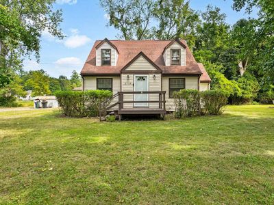 2718 S Locust Rd