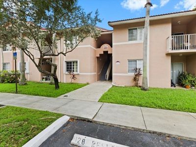 3261 Sabal Palm Mnr APT 206