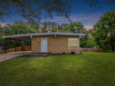 609 Snyder Ave