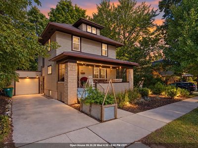 1017 Eliza St